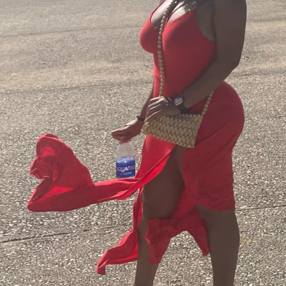 Elegant Red Sleeveless Dress